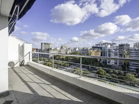 Oficina 6 ambientes con 3 baños