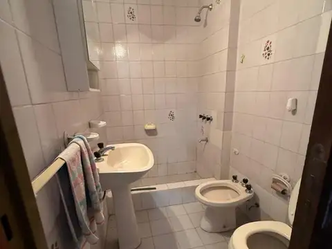 ALQUILER 3 AMBIENTES PH EN P.B - METROS DE AV MITRE