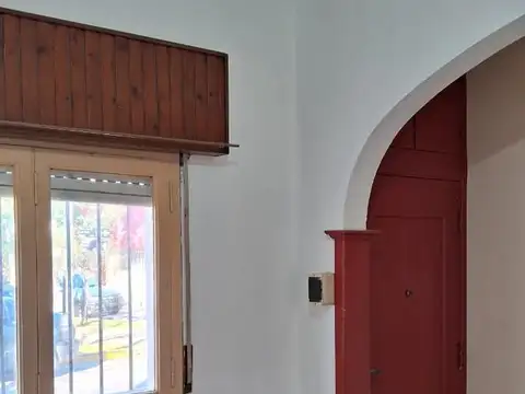 Depto Tipo Casa en Alquiler de 2 dormitorios