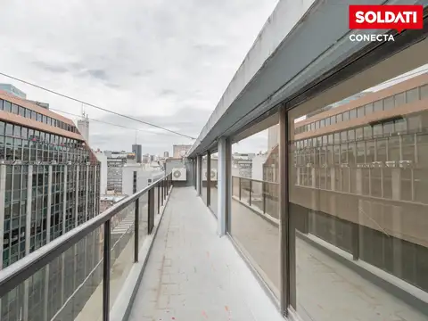 Amplias oficinas en 2 plantas en Venta - Retiro