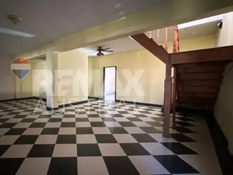 Casa 6 ambientes con 1 baño