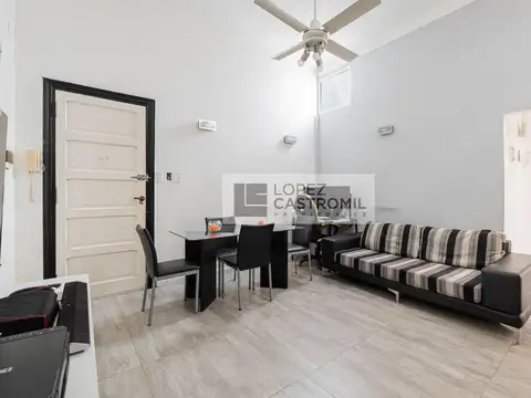 Depto Tipo Casa 2 ambientes con 1 baño