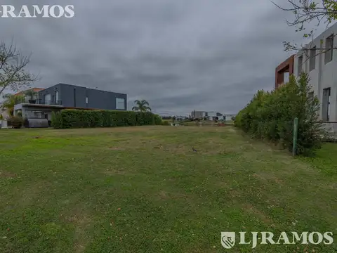 PUERTOS - BARRIO MUELLES - RAMAL ESCOBAR KM 45