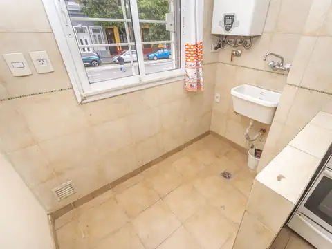 Departamento en Venta en Villa del Parque, USD 200.000