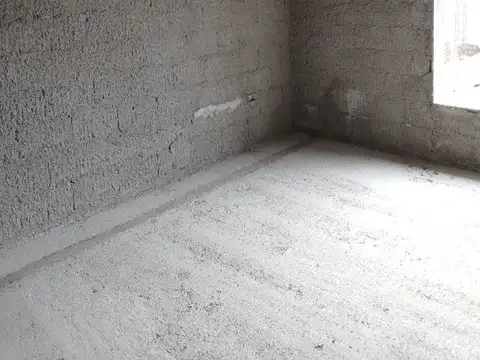 Casa 6 ambientes con 2 baños
