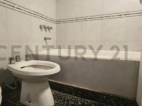Adolfo Alsina 1500, Piso 0