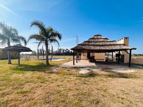 Quinta en Venta en Mercedes, USD 75.000