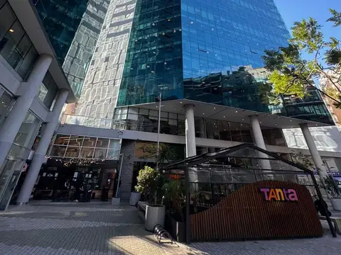 Oficina en Retiro Bellini Esmeralda 80mts2 2 Cocheras Seguridad 24hs Piso Alto