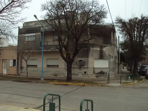 Venta Propiedad 2 pisos.Pleno Centro.Casa.Consultorio *