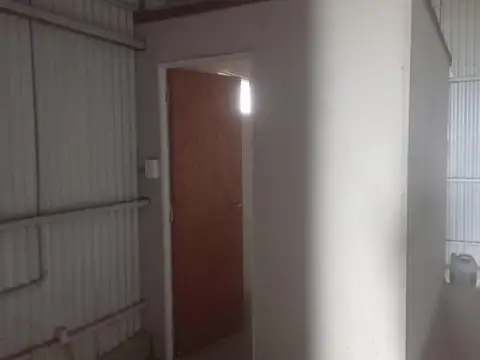 Galpon en Alquiler 15  mts Fondo
