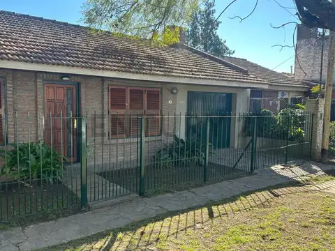 Casa en venta en Villa Elisa