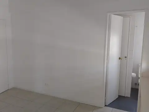 Casa 2 ambientes con 1 baño