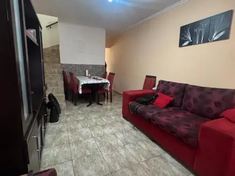 Depto Tipo Casa en Venta de 3 ambientes