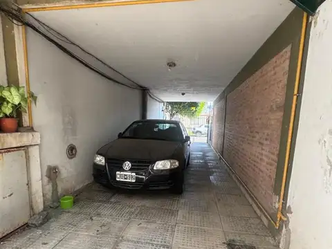 PH 3 AMBIENTES CON PATIO EN VENTA