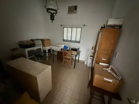 VENTA CASA 3 DORM  BARRIO ALBERDI