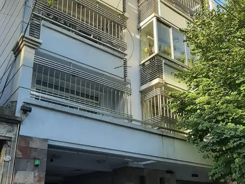 Avenida Directorio 1200