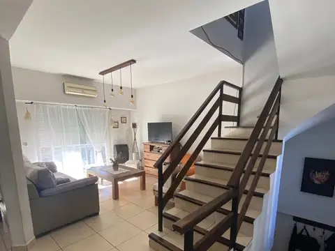 Casa en Venta en Munro-Este, USD 184.000