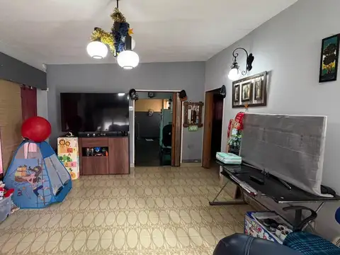 Casa 4 ambientes con 1 baño