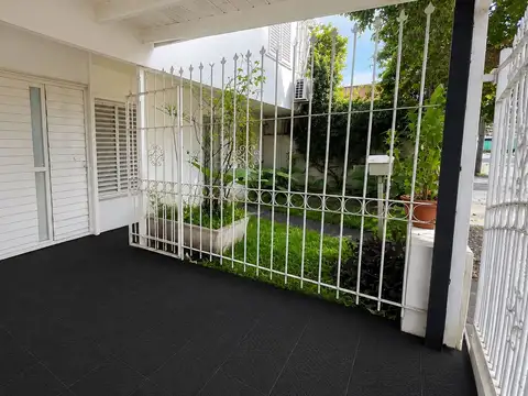Depto Tipo Casa 8 ambientes con 3 baños