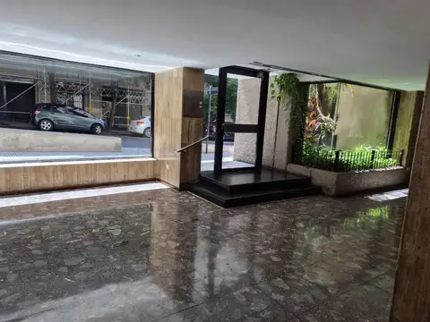 Esmeralda 1300, Piso 10