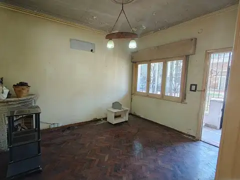 Casa en Venta en Remedios de Escalada, USD 79.000
