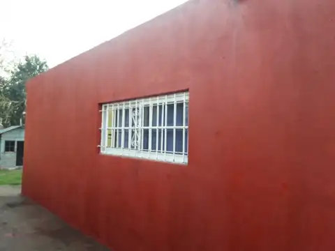 CASA EN VENTA - CLAYPOLE