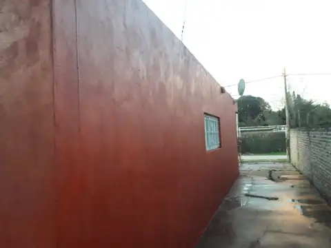 Casa en Venta en Claypole, USD 65.000