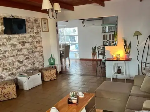 CASA BARRIO ZAPIOLA LUJAN