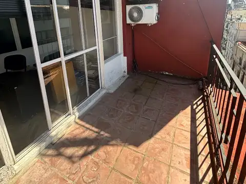 Oficina 2 ambientes con 1 baño