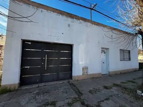 VENTA CASA GRAL ROJO A REFACCIONAR