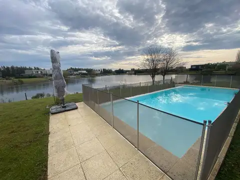 Casa en Alquiler de 4 dormitorios