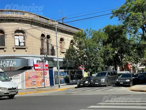 Alberdi al 3500