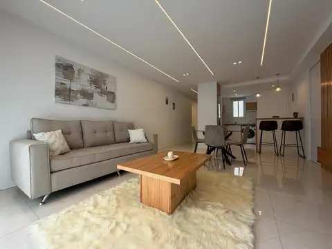 VENTA departamento 3 ambientes reciclado con balcón a la calle en zona Centro, Mar del Plata