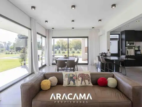 Casa en Venta en Cañuelas, USD 350.000