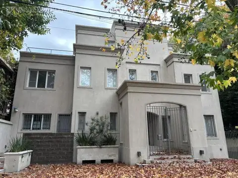 Exclusiva Residencia en Acassuso – Libertador al Río