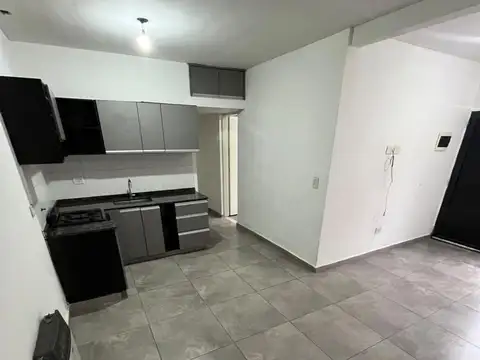 Depto Tipo Casa en Alquiler de 1 dormitorio