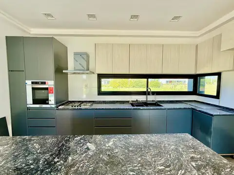 Casa en Alquiler A Estrenar