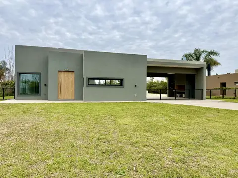Casa en Alquiler de 3 dormitorios