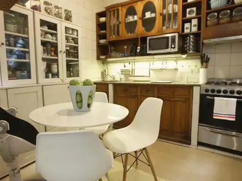 Depto Tipo Casa en Venta de 5 ambientes