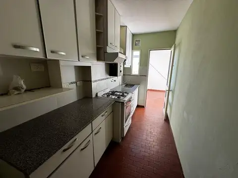 Departamento en Alquiler en Abasto, $ 550.000