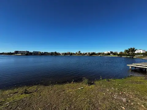 Lote en venta a la laguna en San Matias, Escobar
