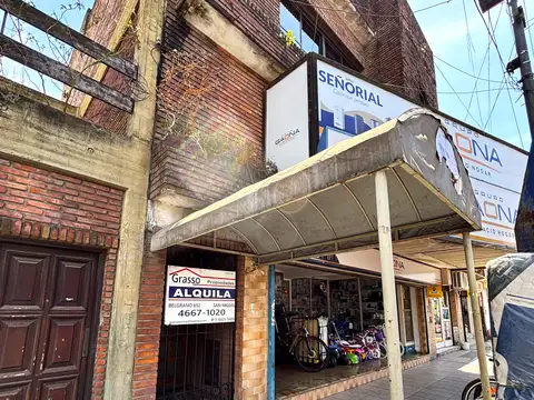 Avenida José Altube 1800, Piso 1°