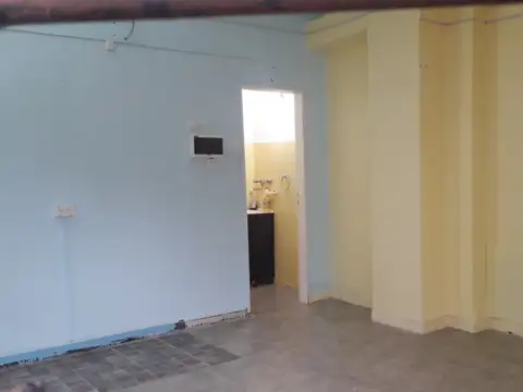 Local en Alquiler Via Púb.