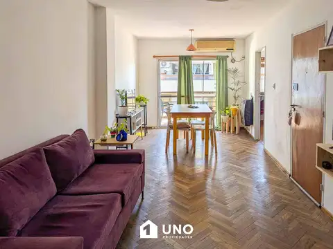 Zeballos y Laprida - Amplio Dpto de 1 Dormitorio Externo.