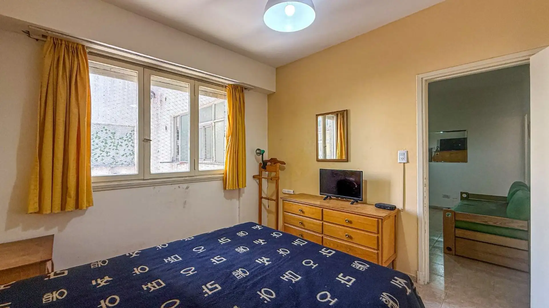 Venta 2 Amb Centro Av. Colón con lavadero Luminoso