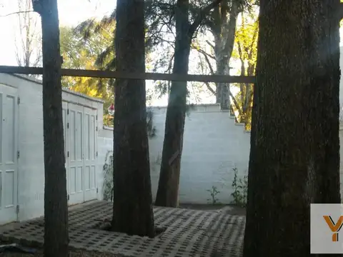 Casa en venta - 1 Dormitorio 2 Baños - Alberti