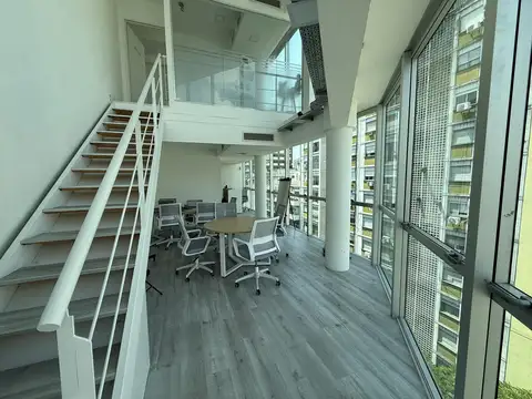 Oficina en Venta con 1 cochera