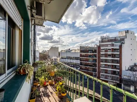 Llavallol 4200, Piso 5
