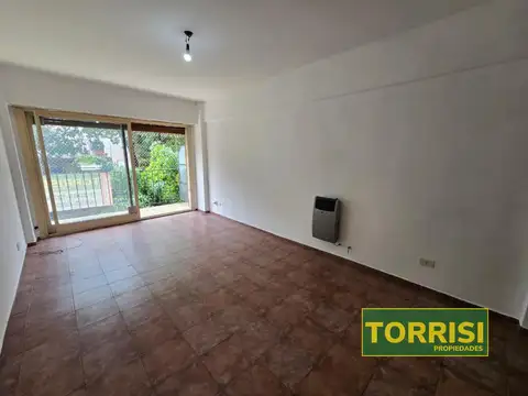 Avellaneda 100 , Piso 2