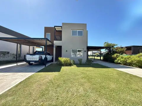 Casa en Alquiler en Pilar del Este - San Ramon, USD 1.300